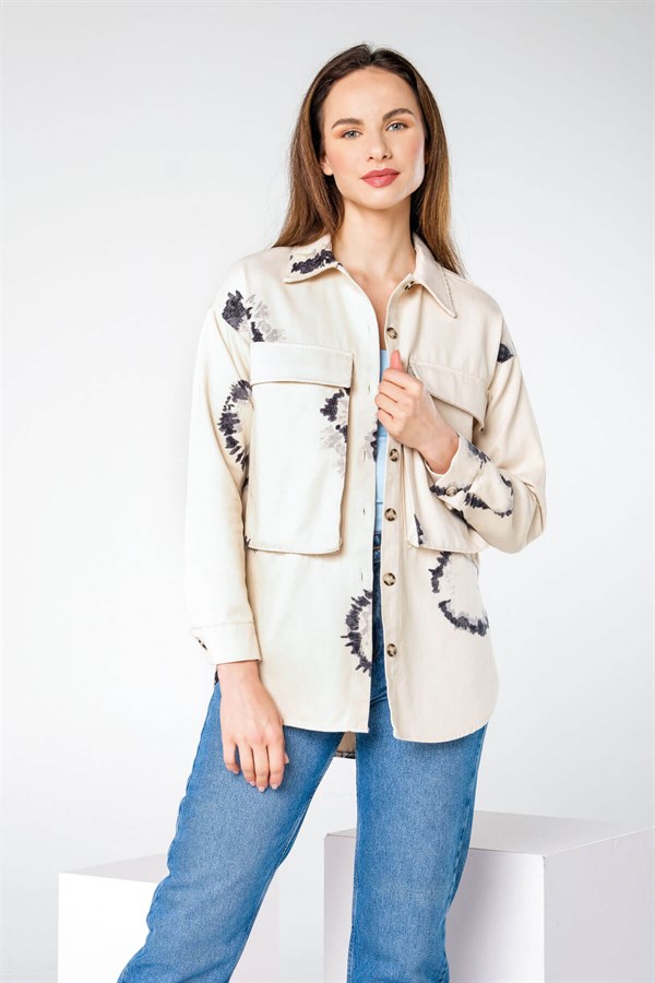 Ekru Batik Desen Kot Görünümlü Cepli Gömlek Ceket ve diğer Ceket modellerimiz için online alışveriş mağazamızı ziyaret edin. 