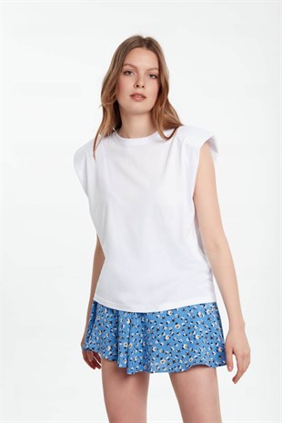 Vatkalı tshirt beyaz ve diğer Tshirt modellerimiz için online alışveriş mağazamızı ziyaret edin. 